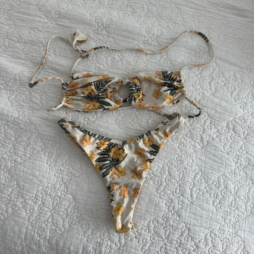 benoa swim puakenikeni set